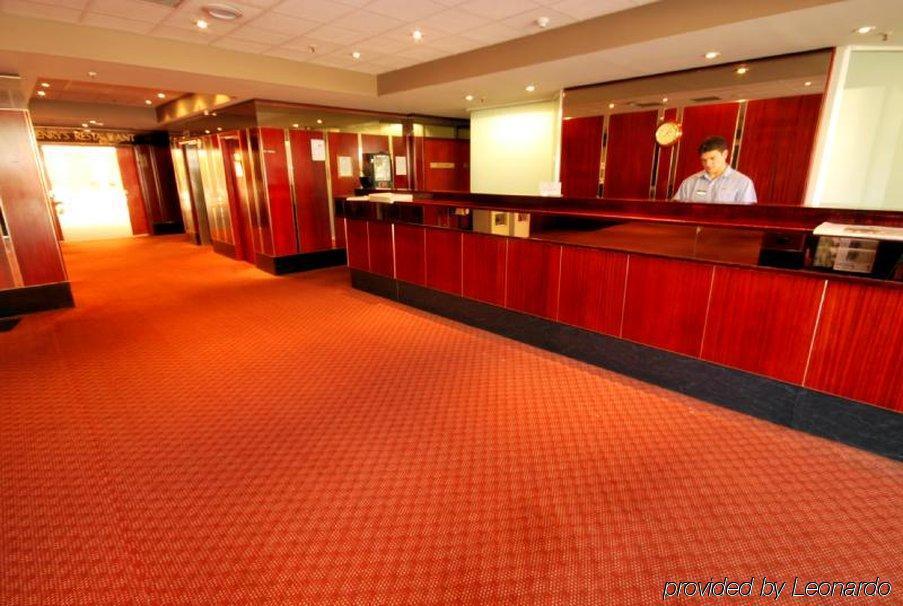 Metro Aspire Hotel Sydney Interior photo